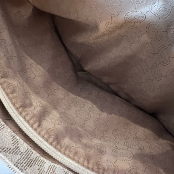 Authentic Michael Kors bag - Picture 8 of 8